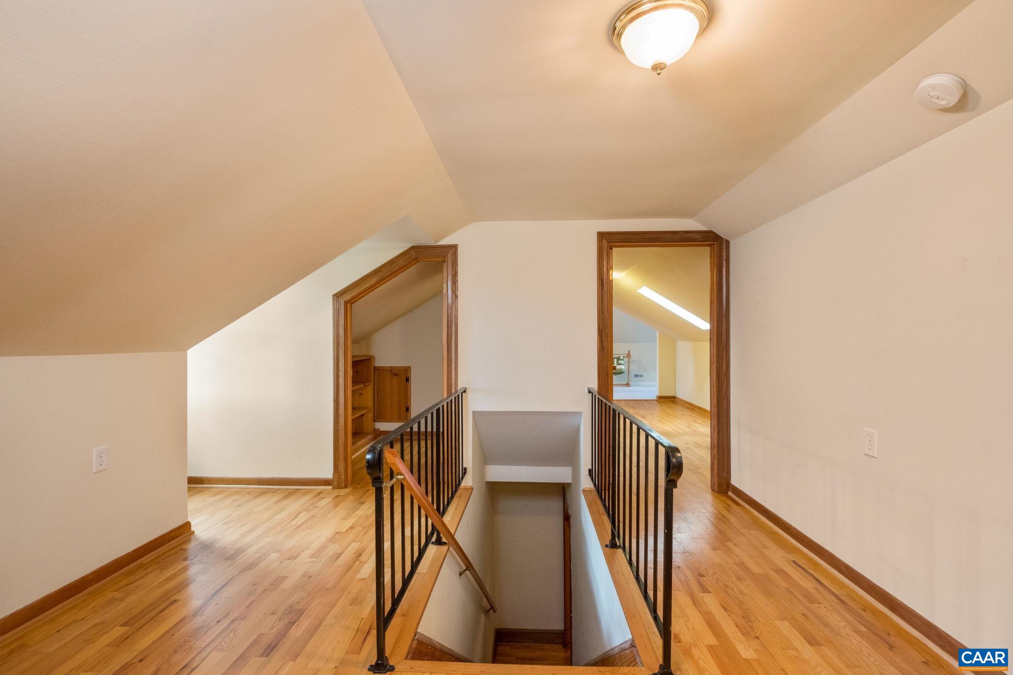 295 FAIRGROUND RD