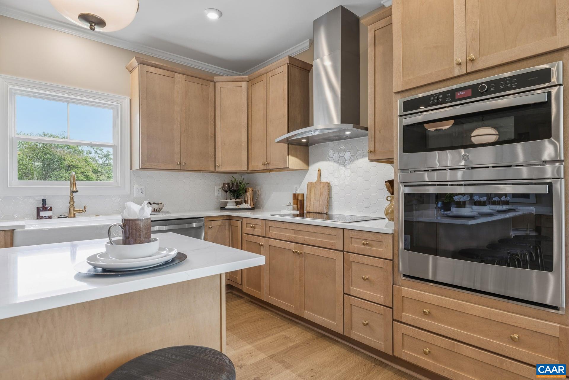 35B BETHUNE ST