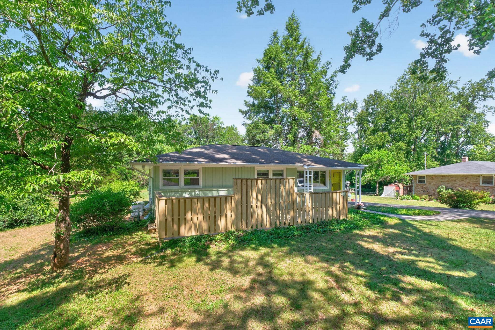 117 BUCKINGHAM CIR