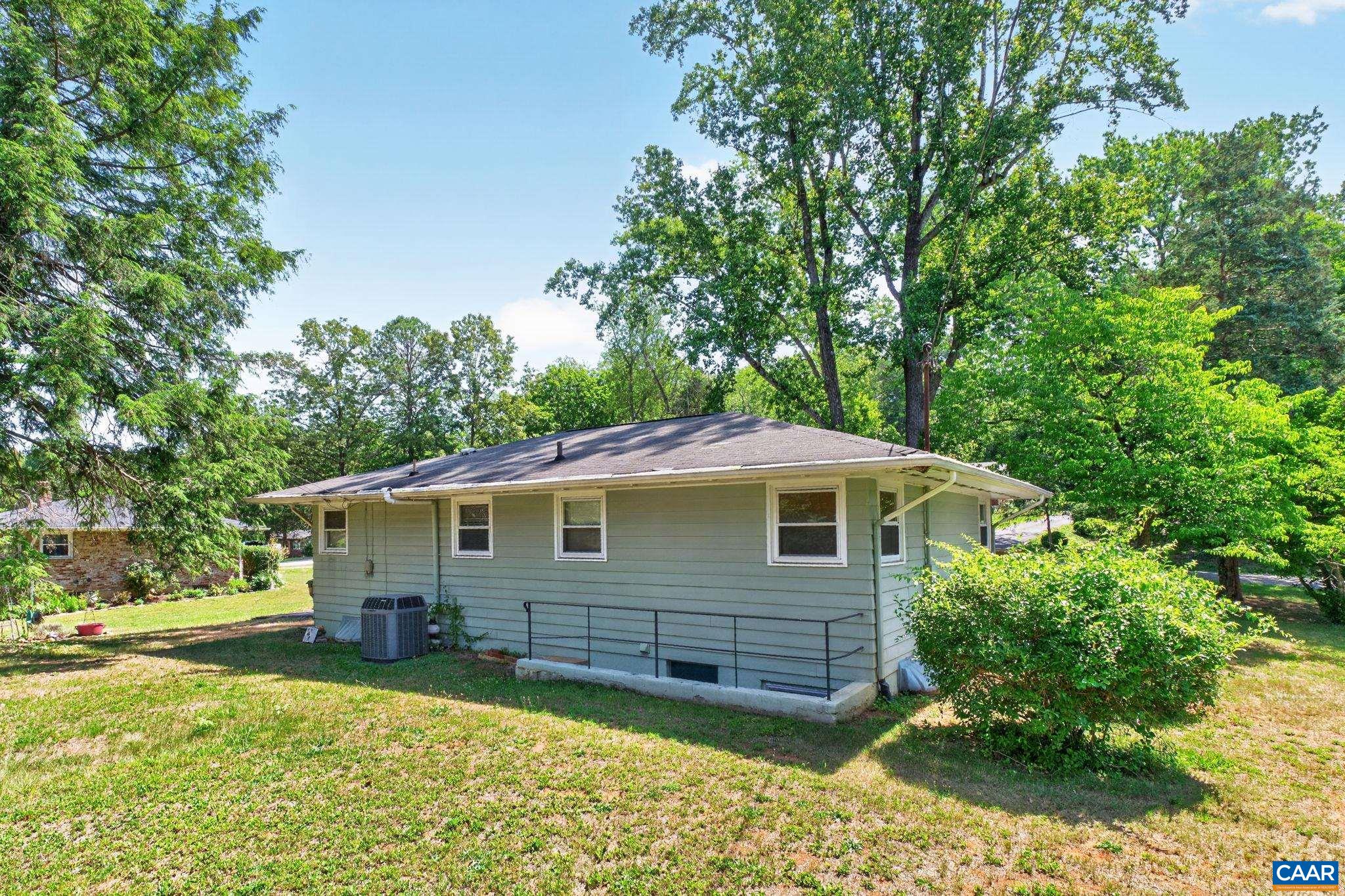 117 BUCKINGHAM CIR