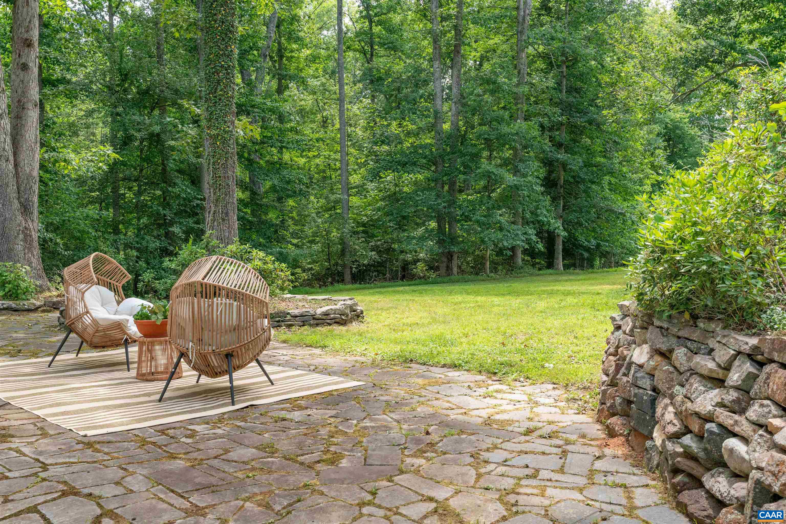 2830 PENNY LN