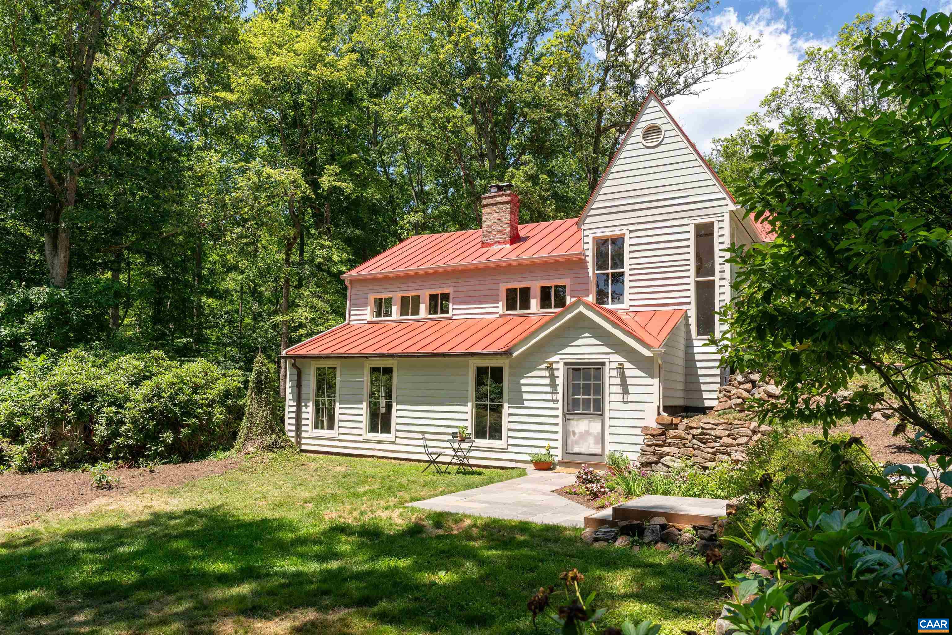 2830 PENNY LN