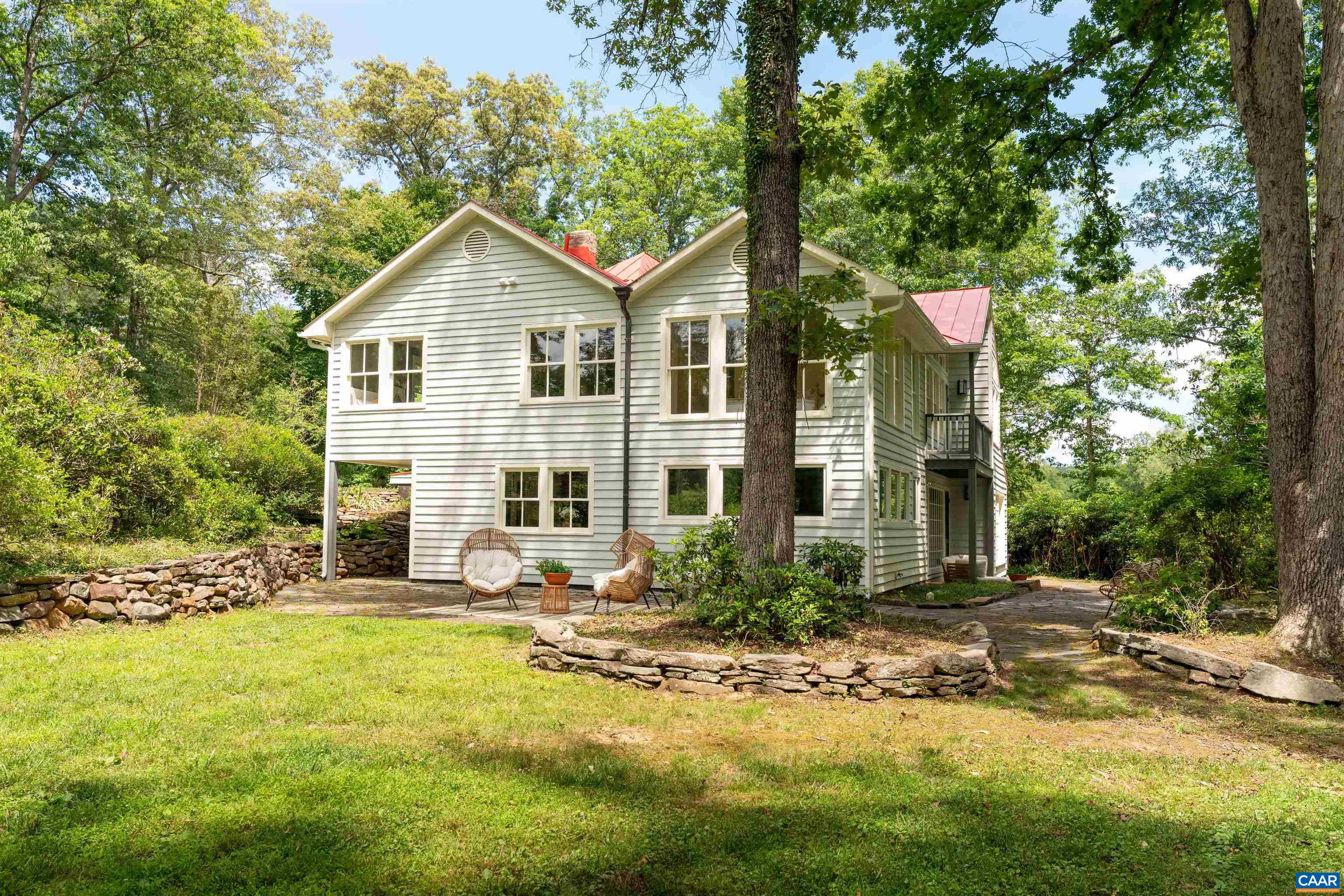 2830 PENNY LN
