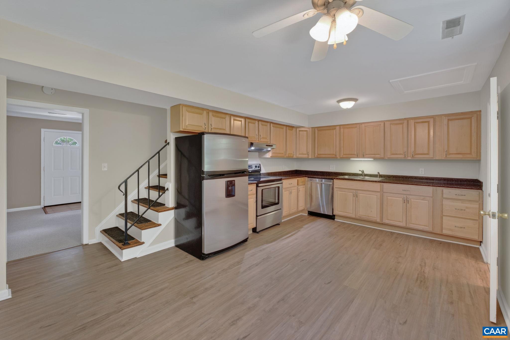 113 SCARBOROUGH PL