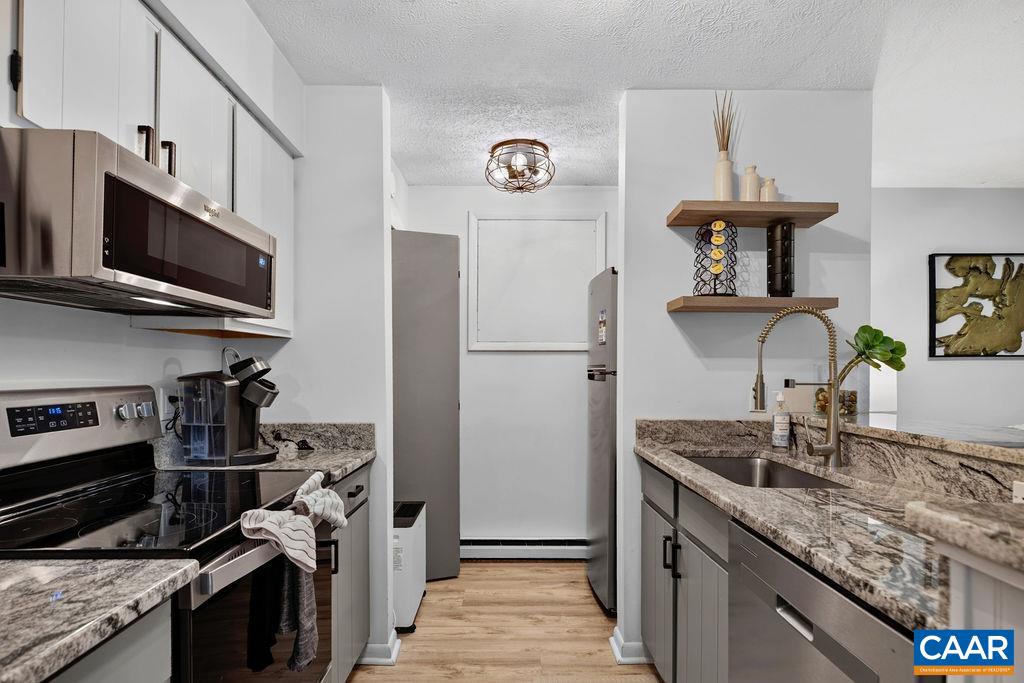 2246 TANNERS RIDGE CONDOS