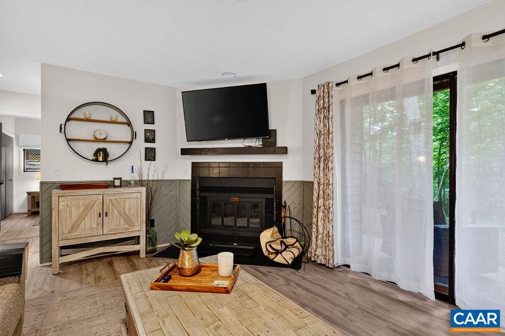 2246 TANNERS RIDGE CONDOS