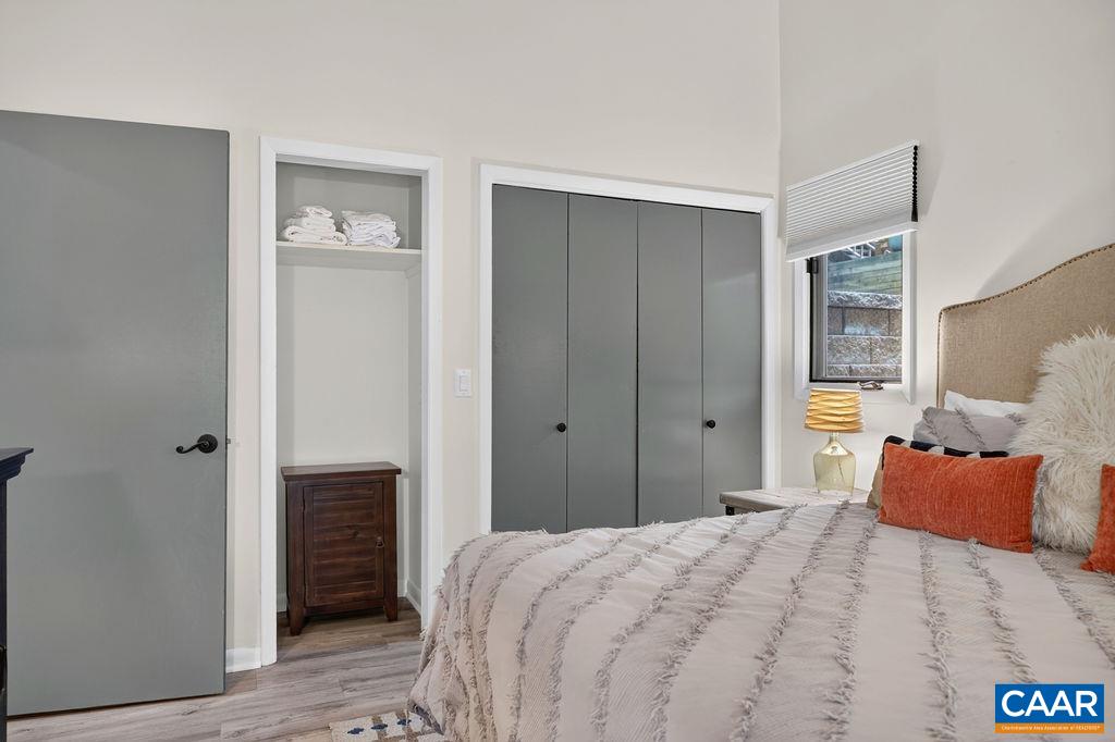 2246 TANNERS RIDGE CONDOS