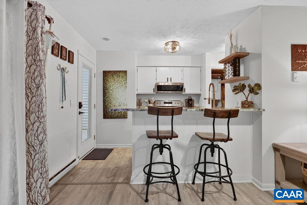 2246 TANNERS RIDGE CONDOS