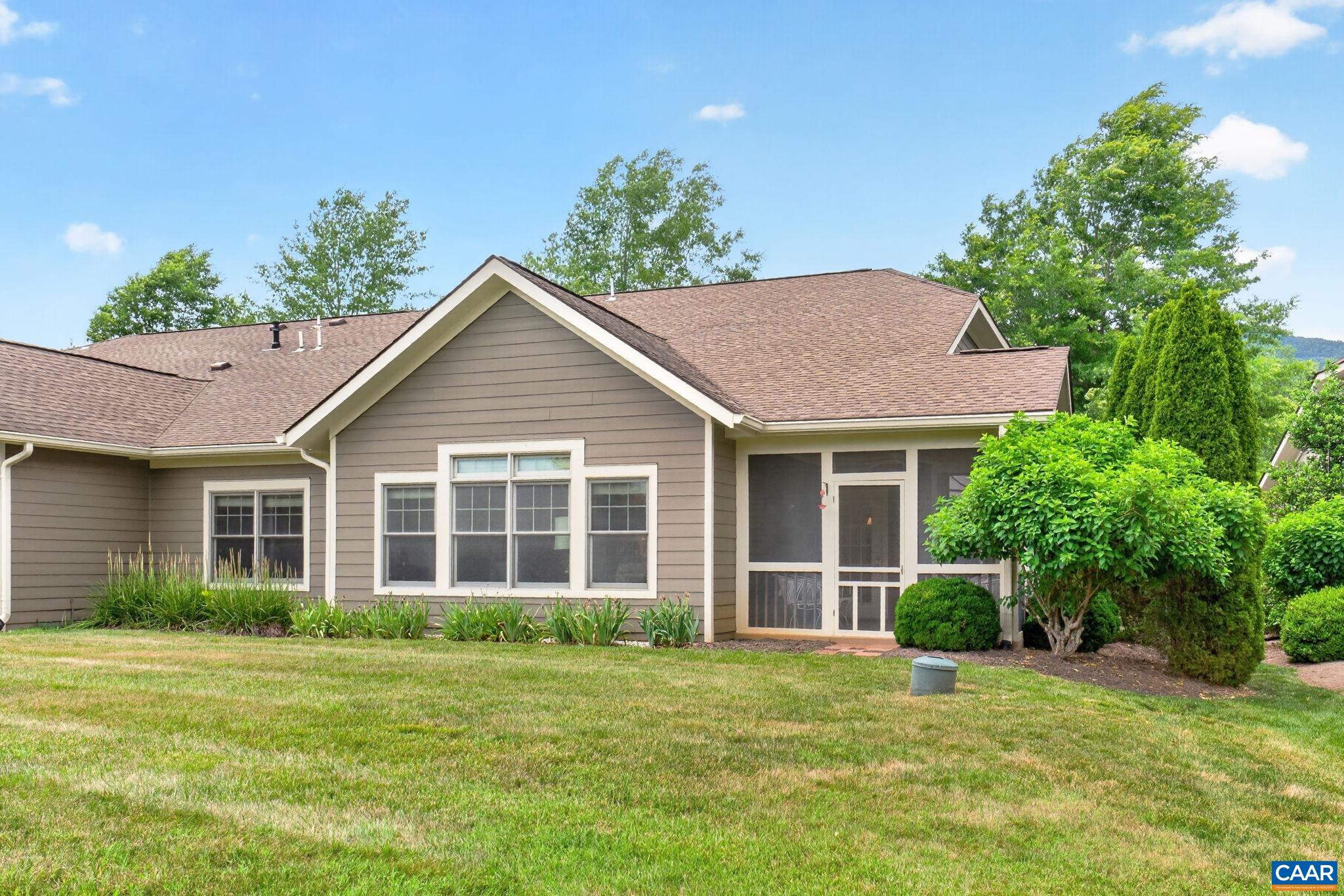 85 ROSEWOOD DR
