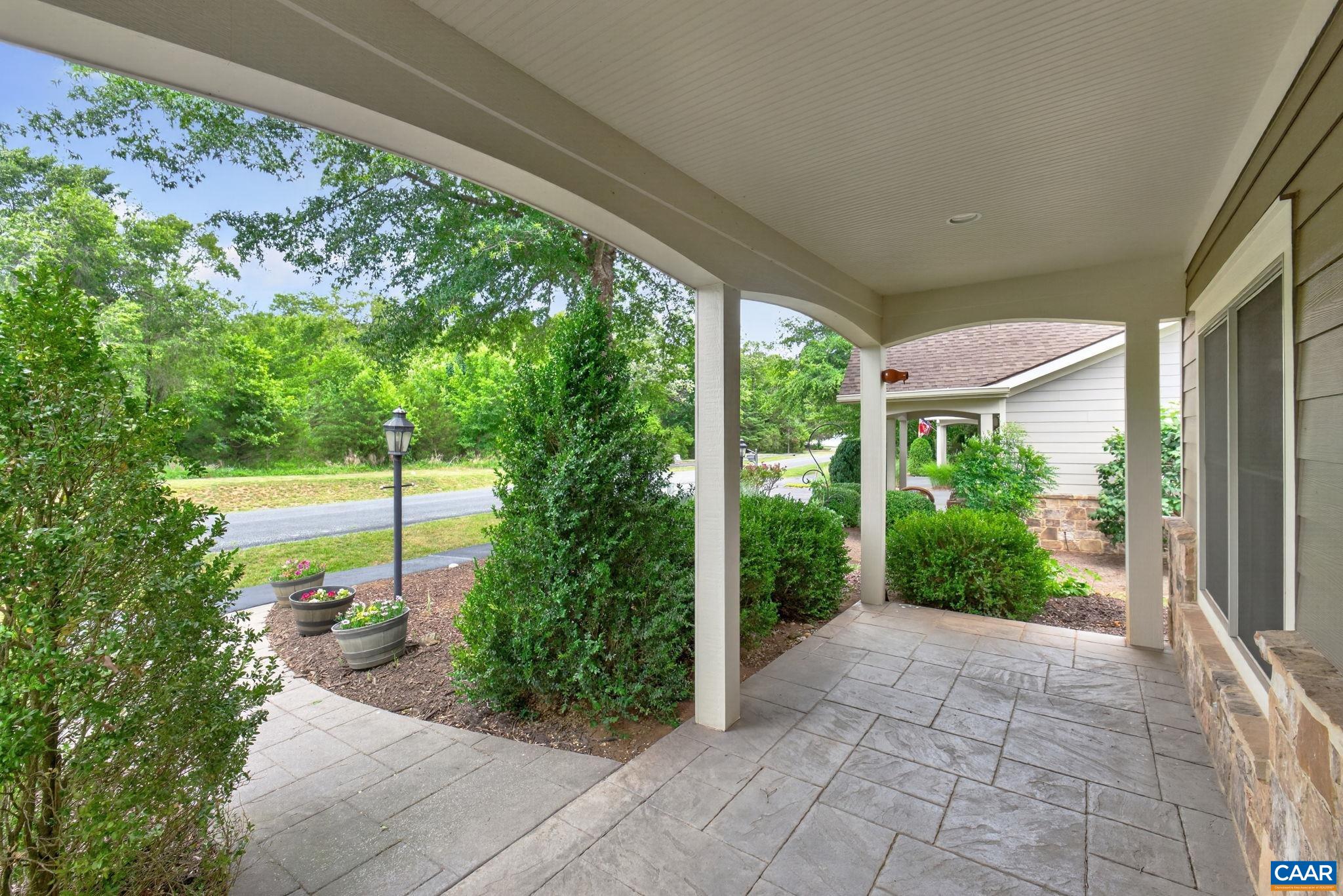 85 ROSEWOOD DR