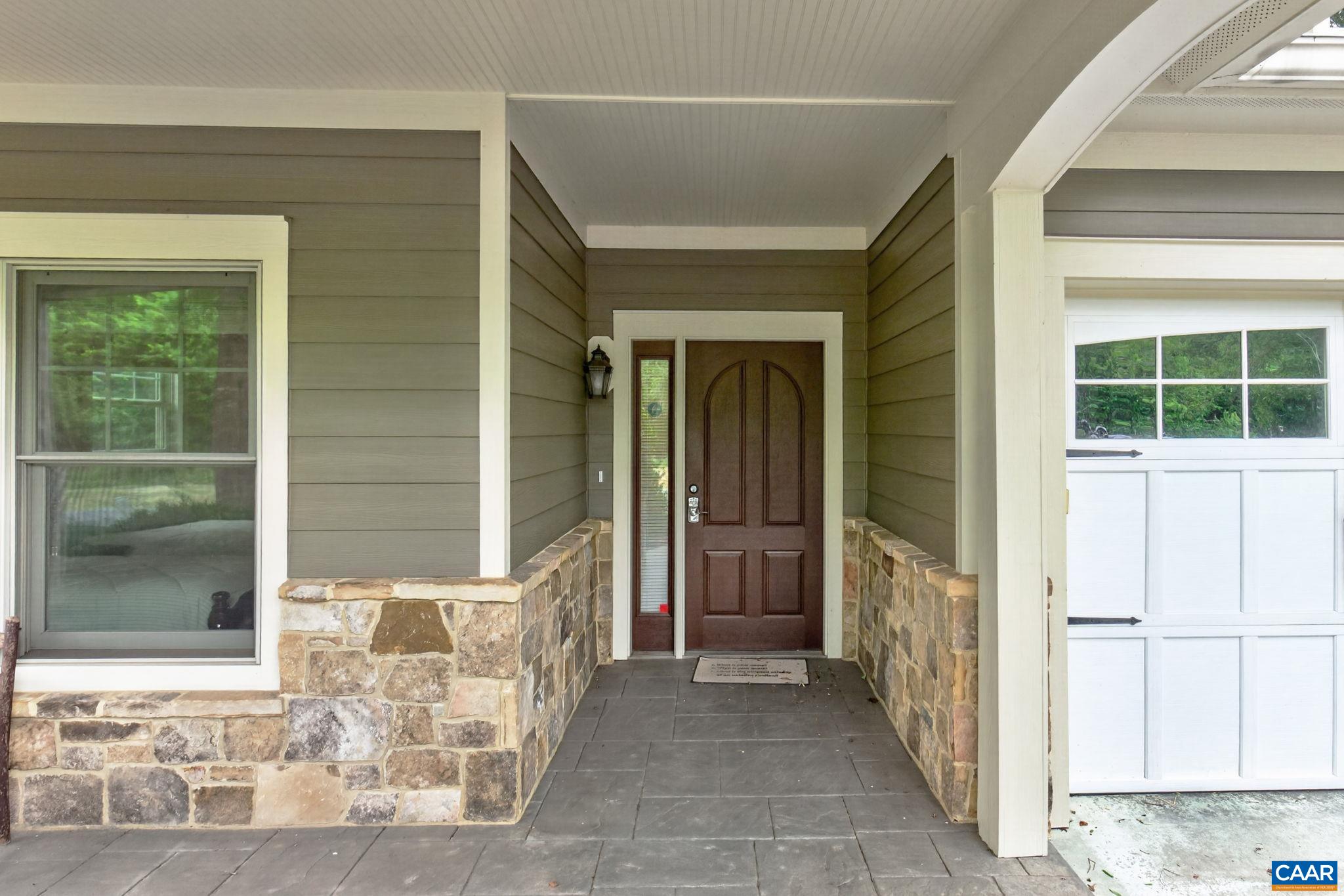 85 ROSEWOOD DR