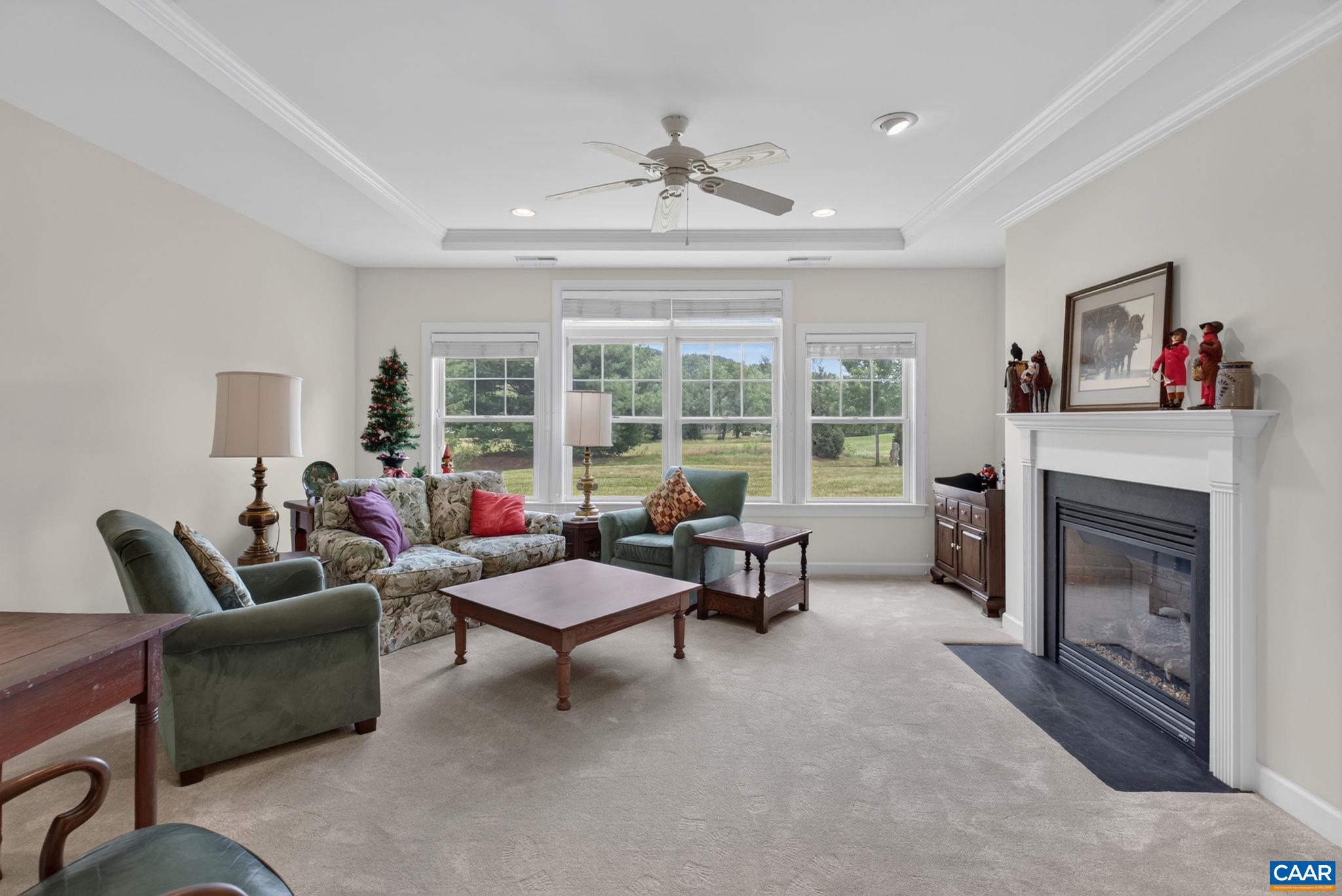 85 ROSEWOOD DR