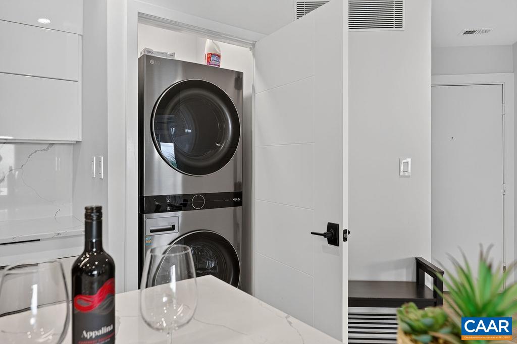 1501 CLIFFS CONDOS
