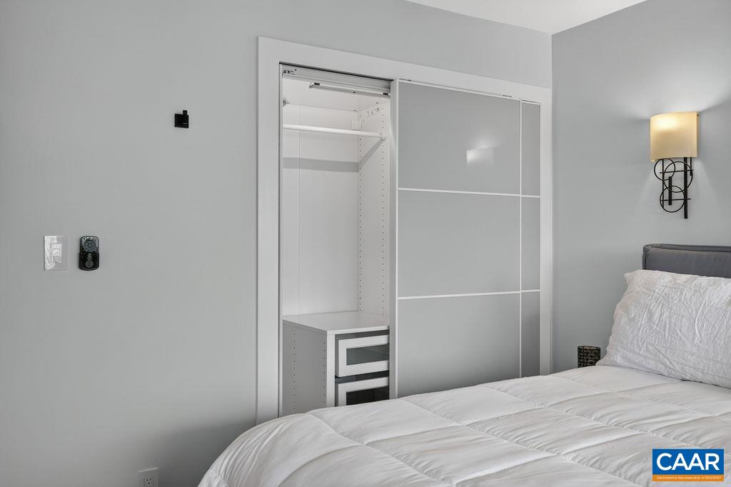 1501 CLIFFS CONDOS
