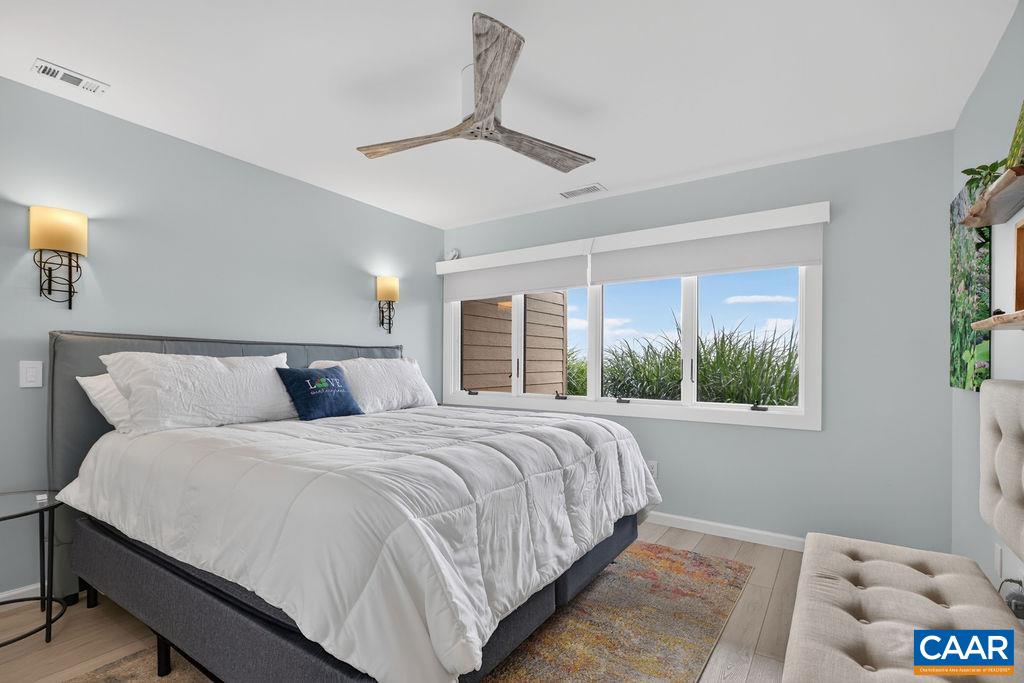 1501 CLIFFS CONDOS