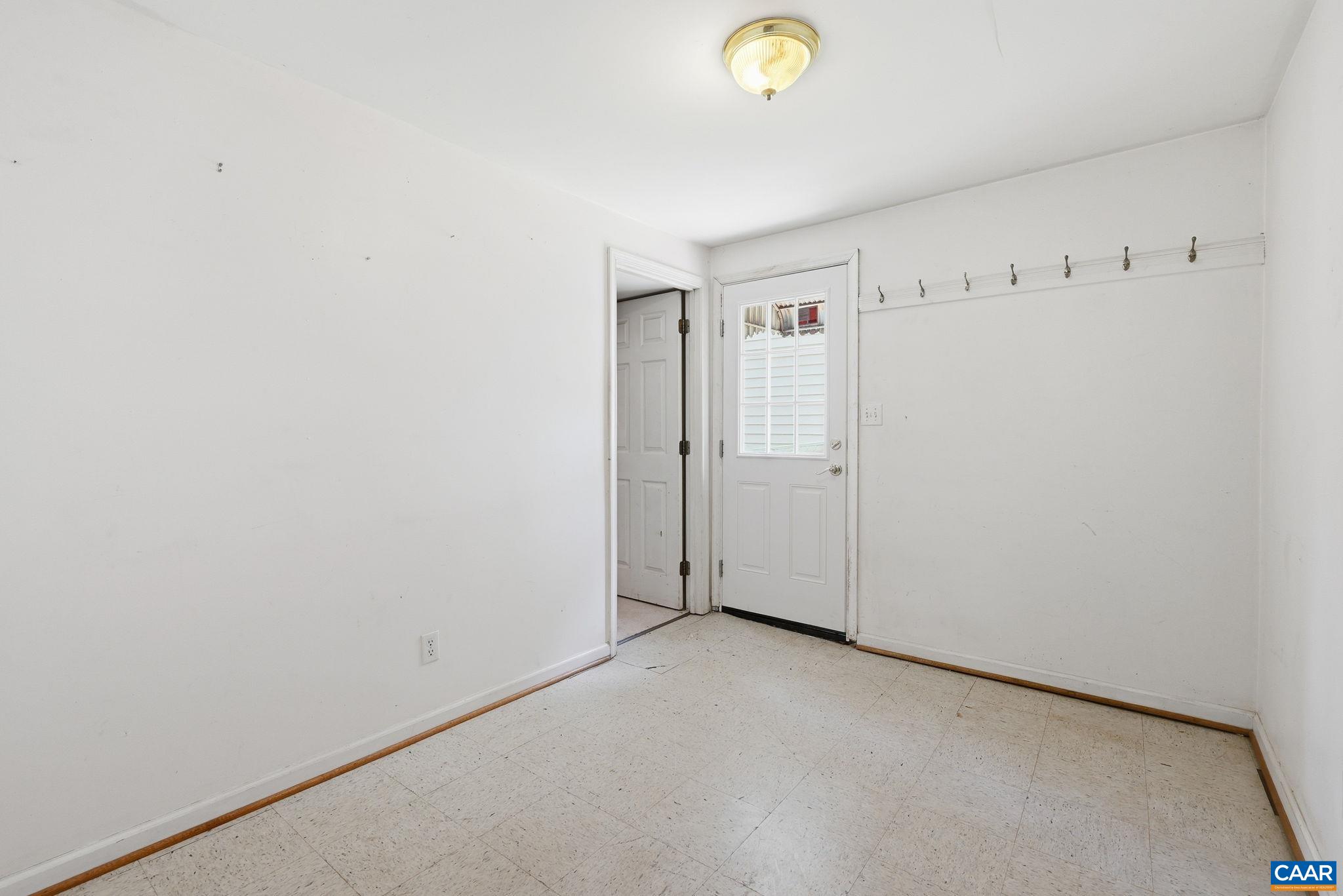 913 DRUID AVE