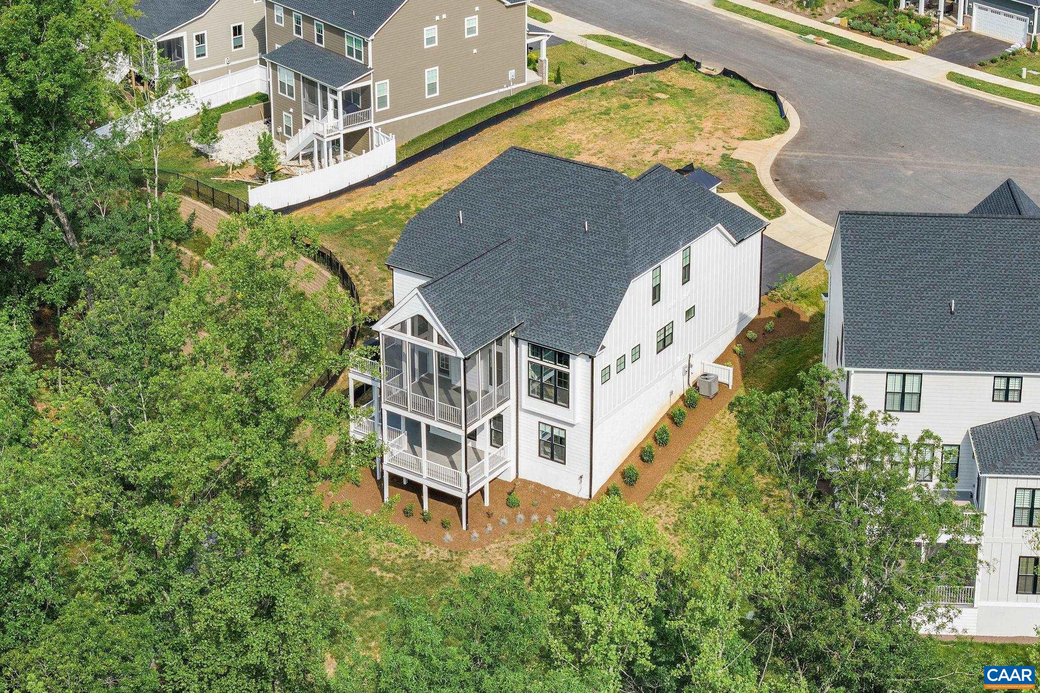 3332 CLIFFSTONE BLVD