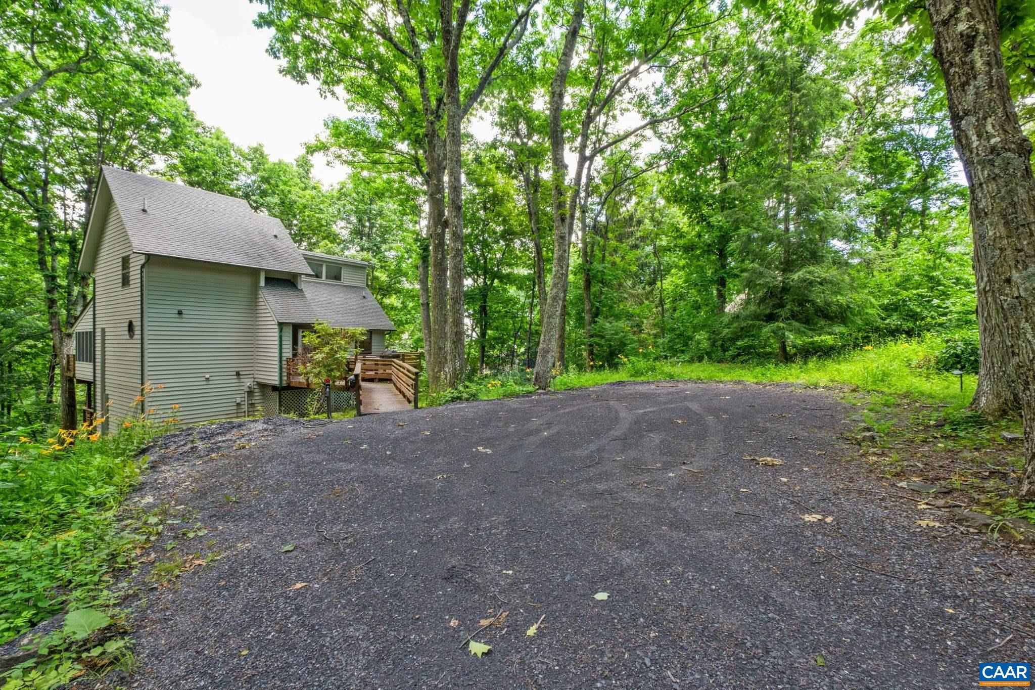 93 VALLEY VIEW LN