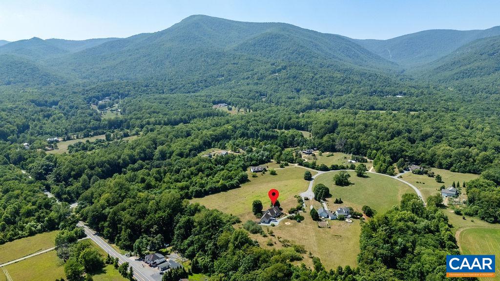 450 PHILLIPS LN