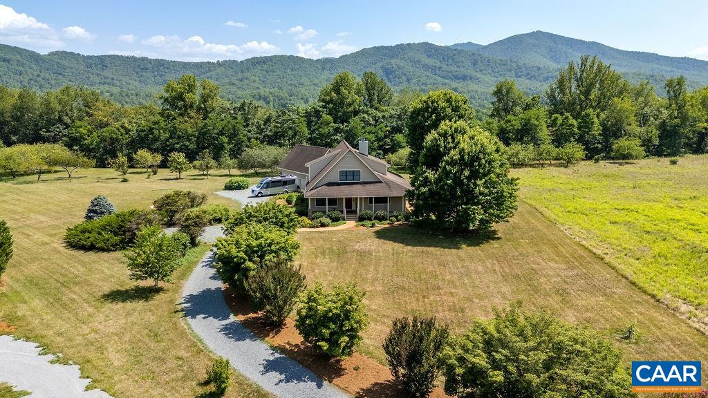 450 PHILLIPS LN
