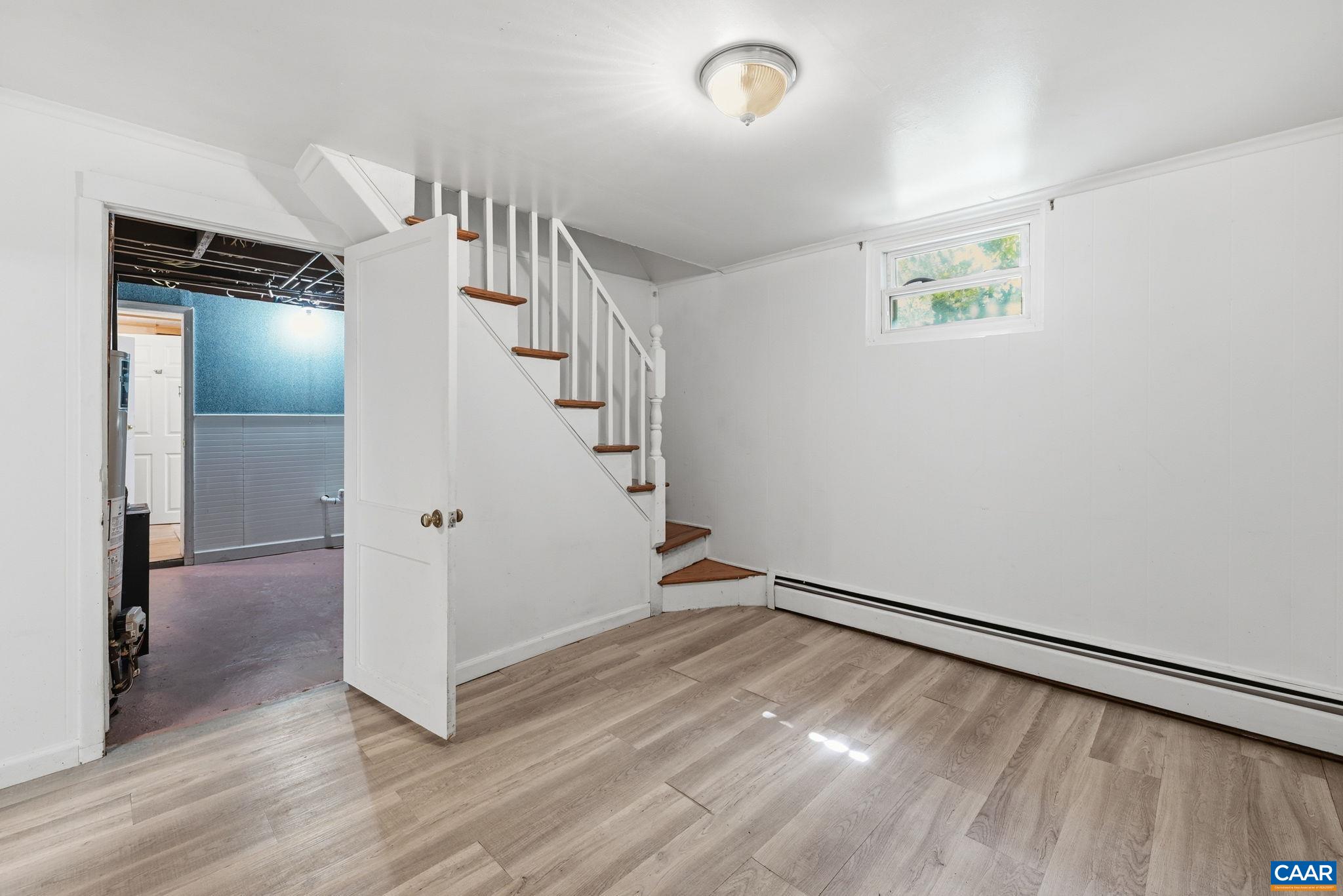 1208 CHERRY AVE