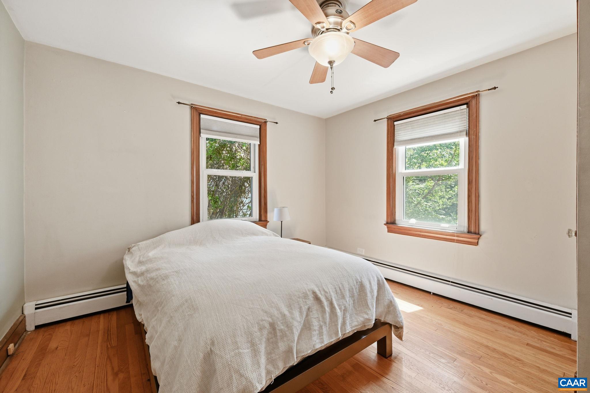 1208 CHERRY AVE