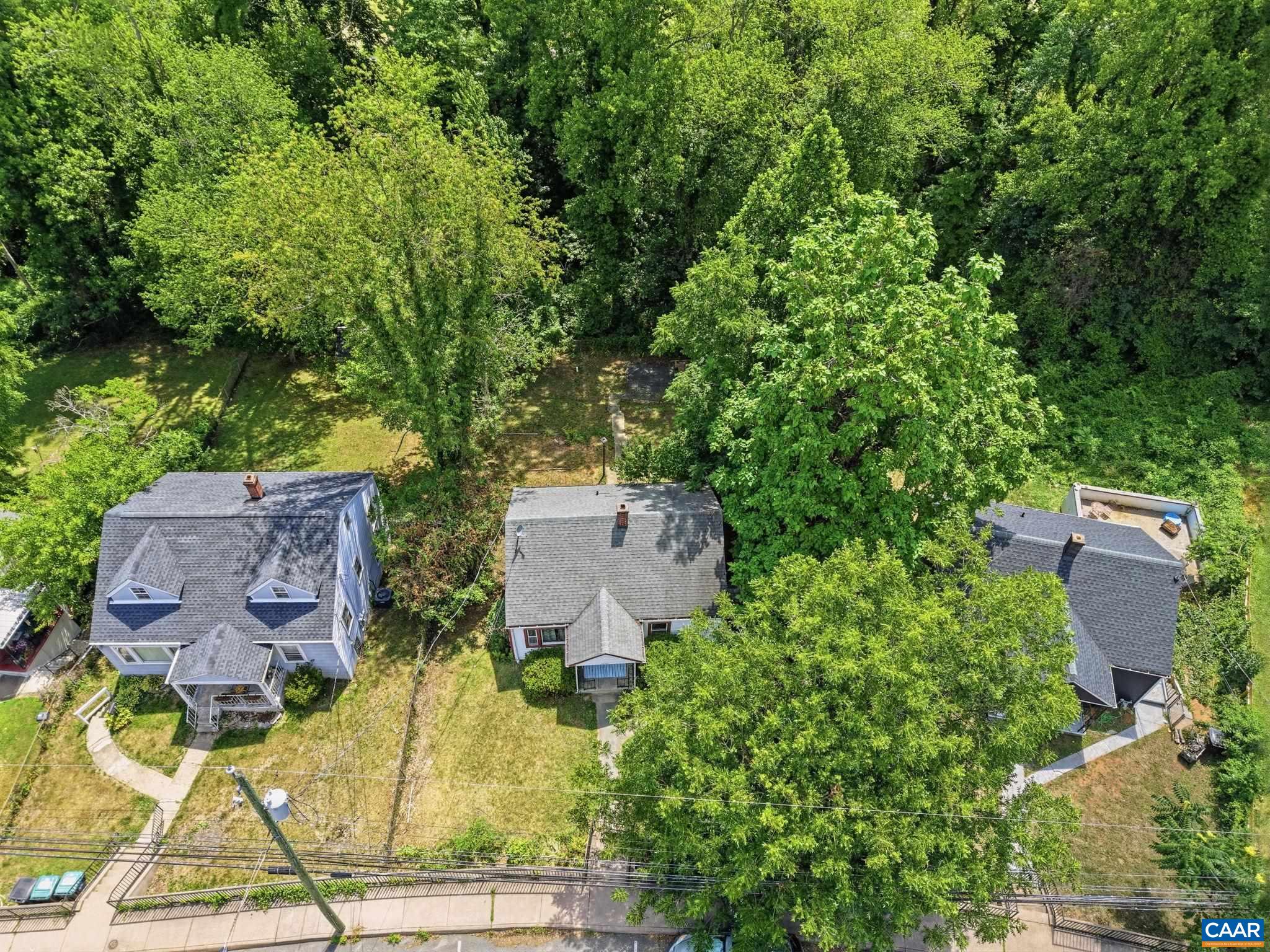 1208 CHERRY AVE