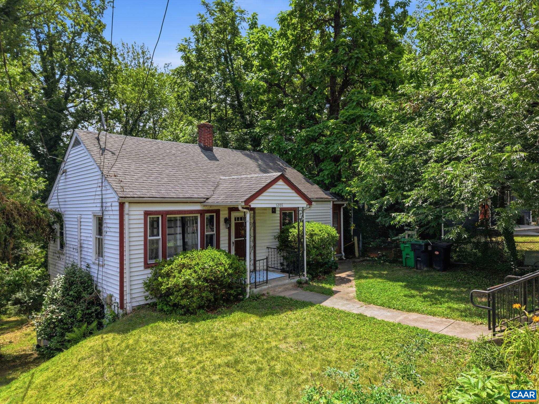 1208 CHERRY AVE