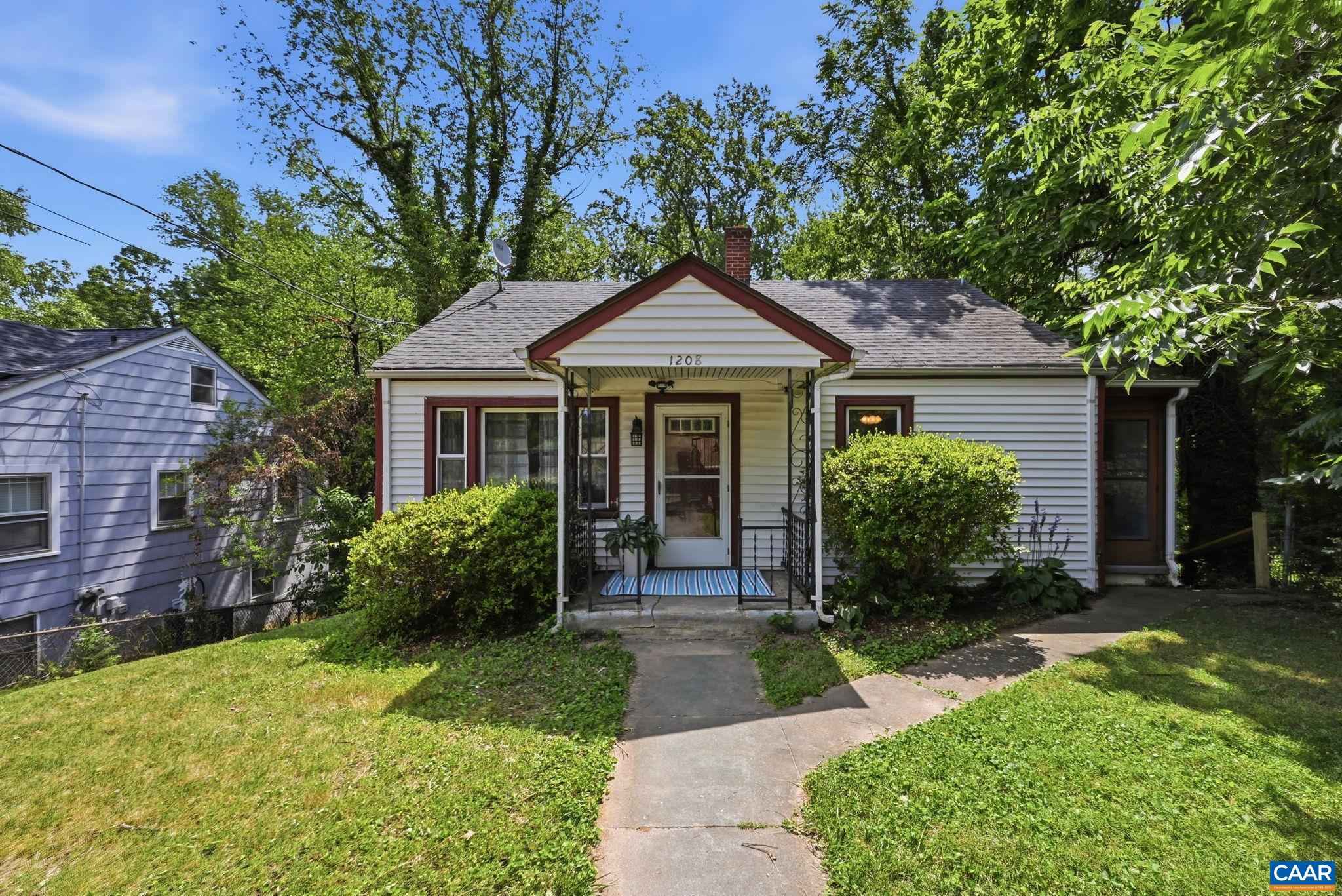1208 CHERRY AVE