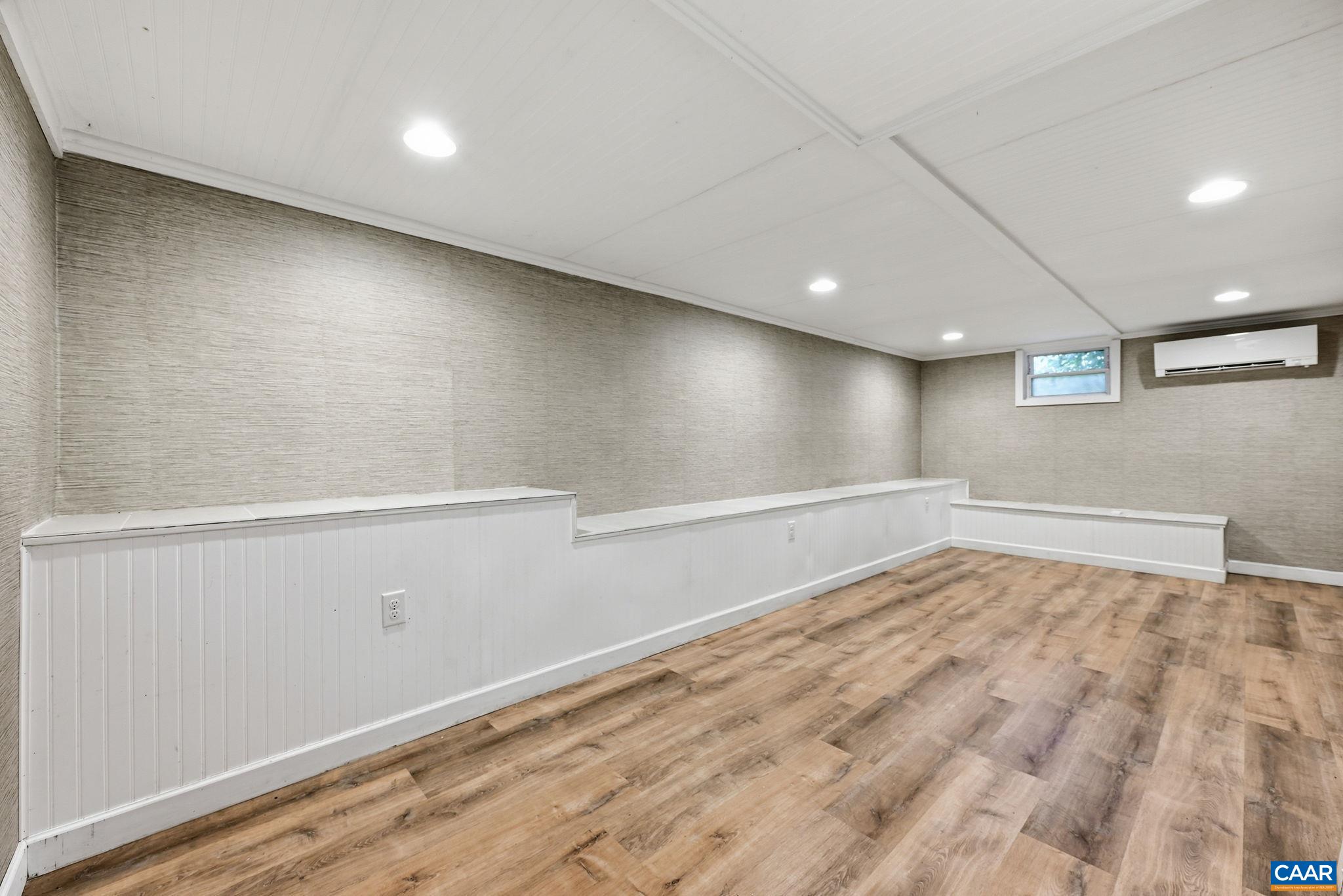 1208 CHERRY AVE