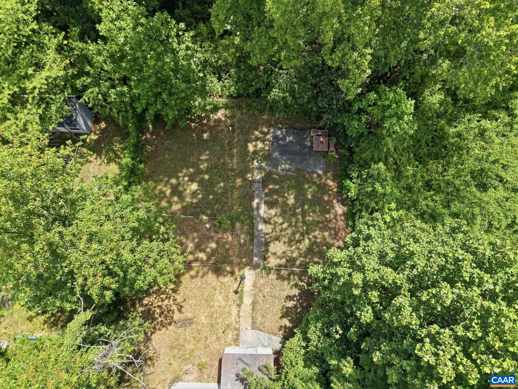1208 CHERRY AVE