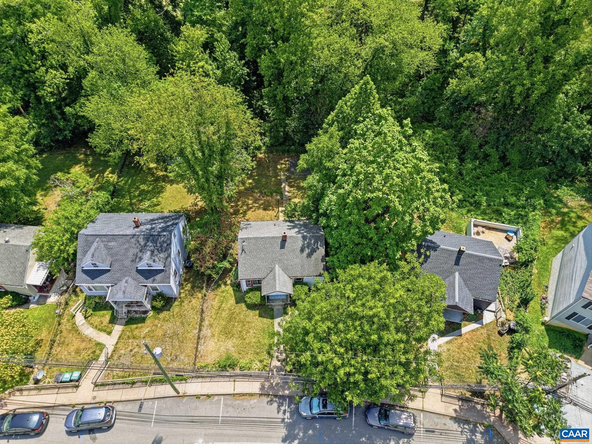 1208 CHERRY AVE