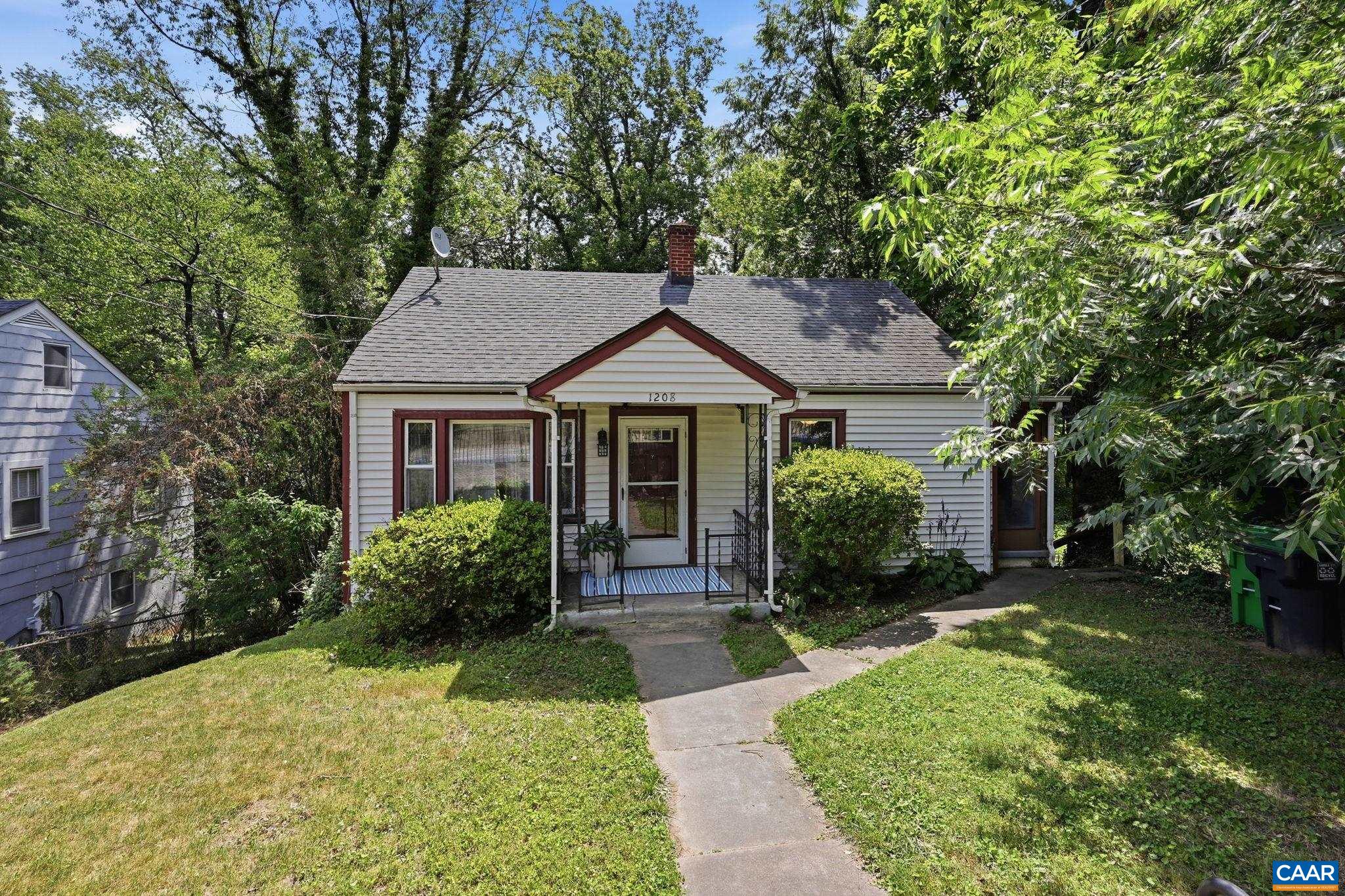 1208 CHERRY AVE