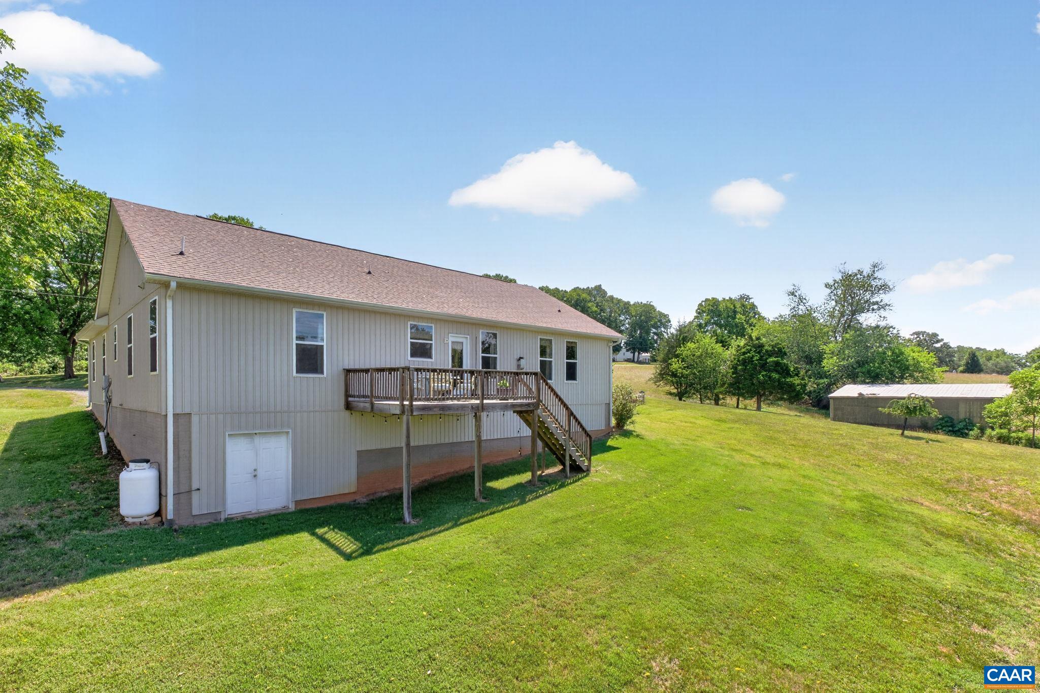631 BUCK MOUNTAIN RD