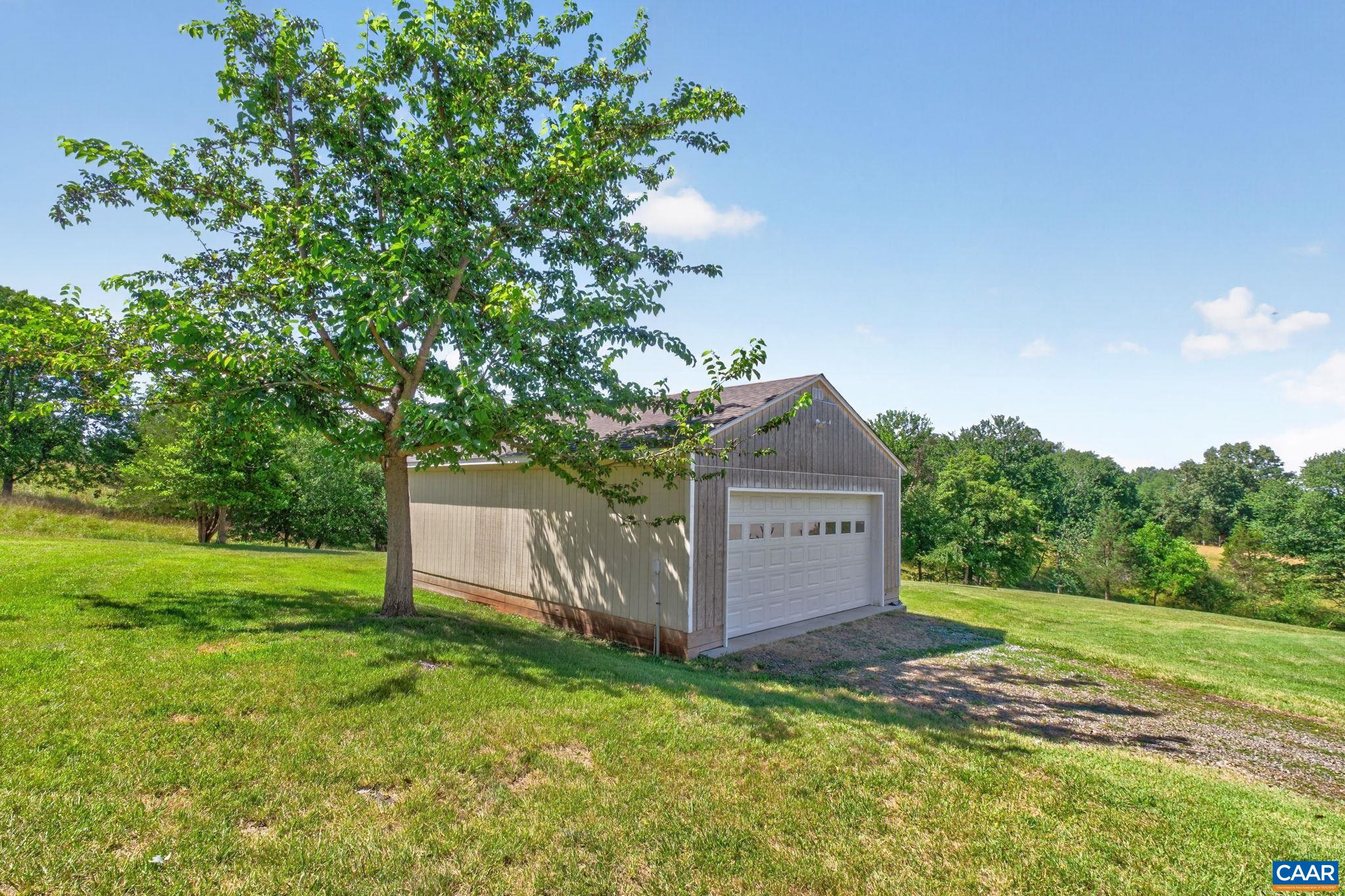 631 BUCK MOUNTAIN RD