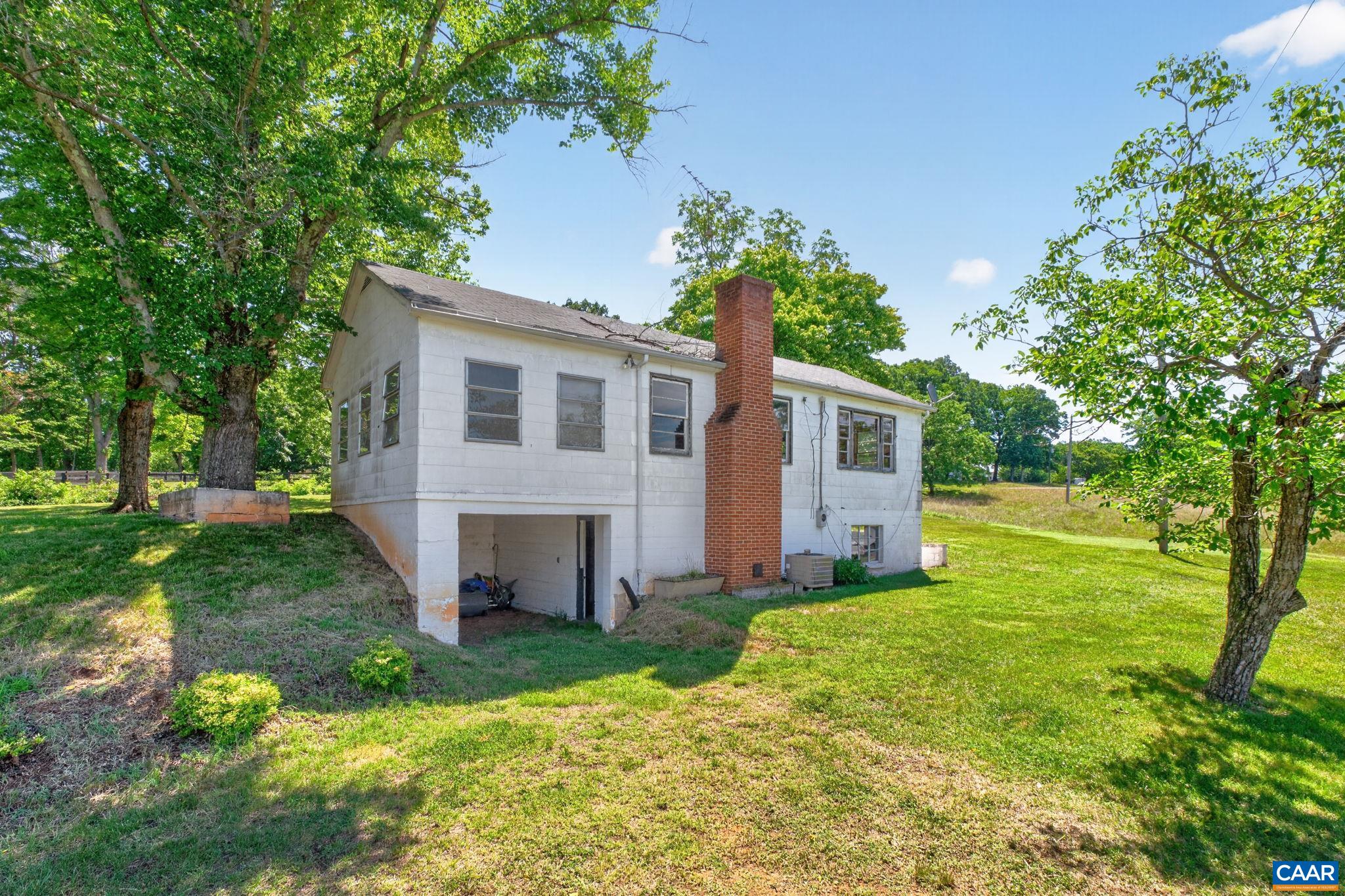 631 BUCK MOUNTAIN RD