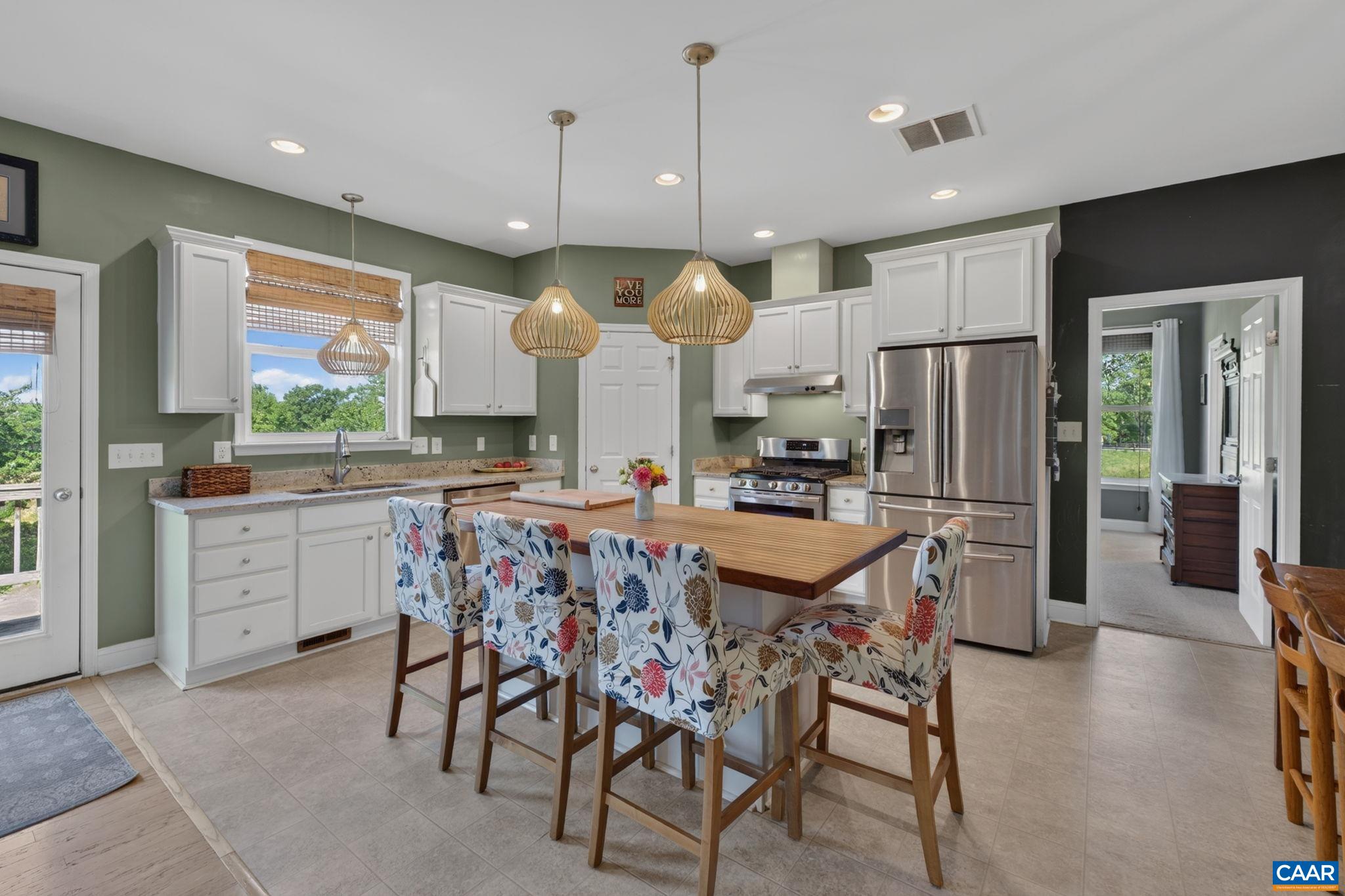 631 BUCK MOUNTAIN RD