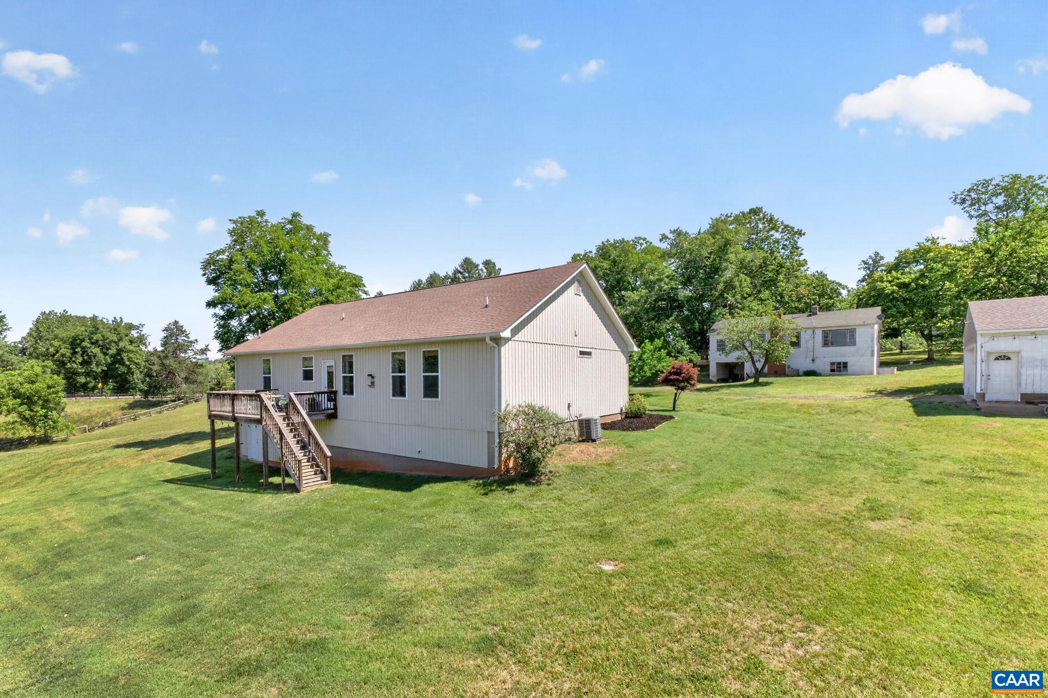 631 BUCK MOUNTAIN RD
