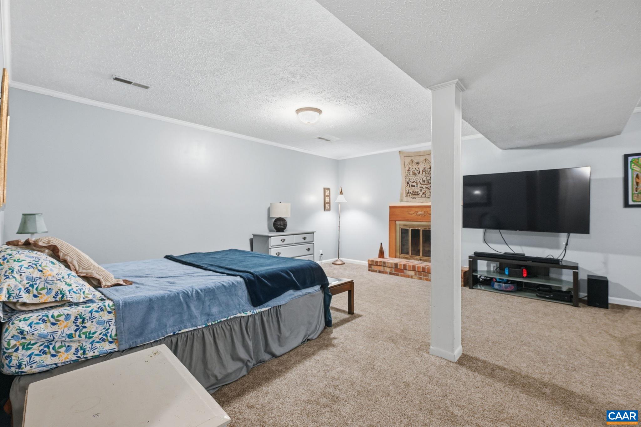 539 WOODMONT DR