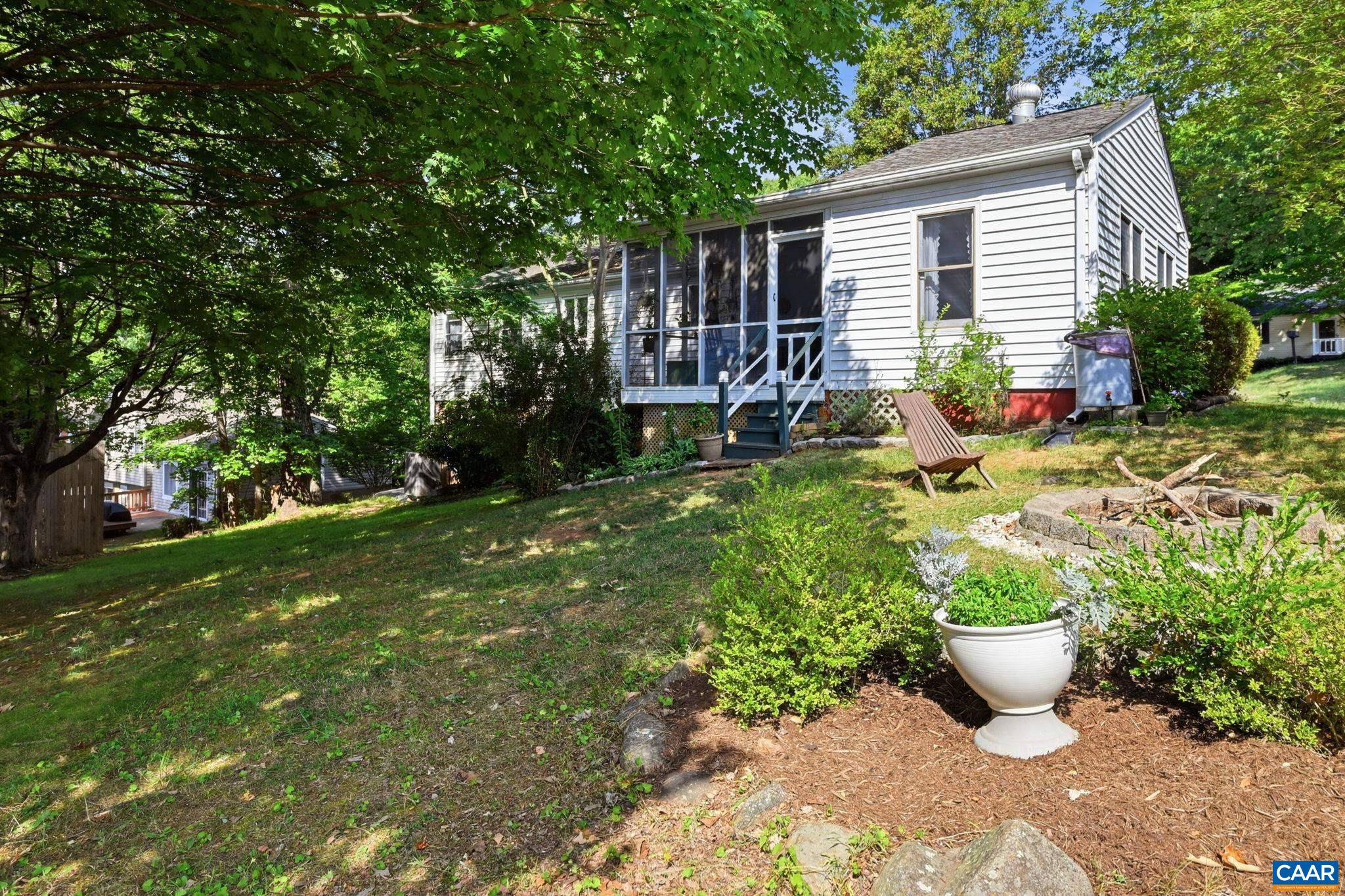 539 WOODMONT DR