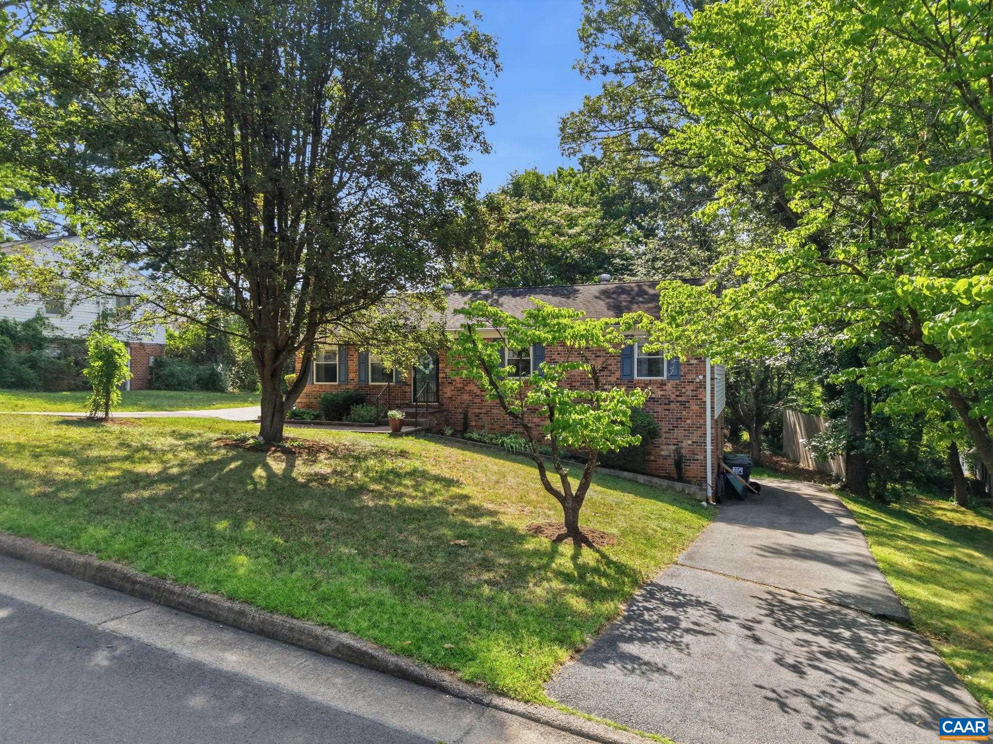 539 WOODMONT DR