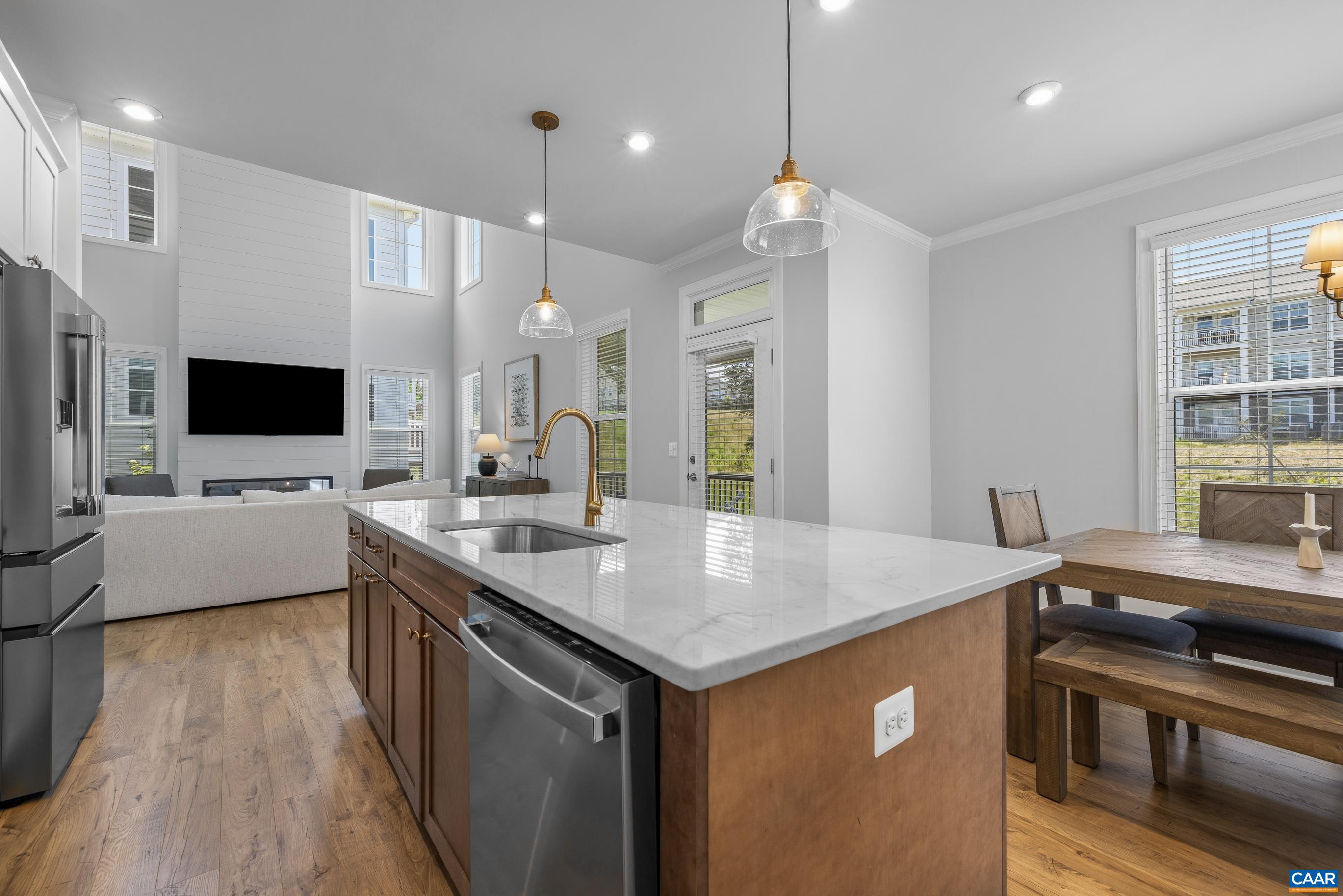 3223 THICKET RUN DR