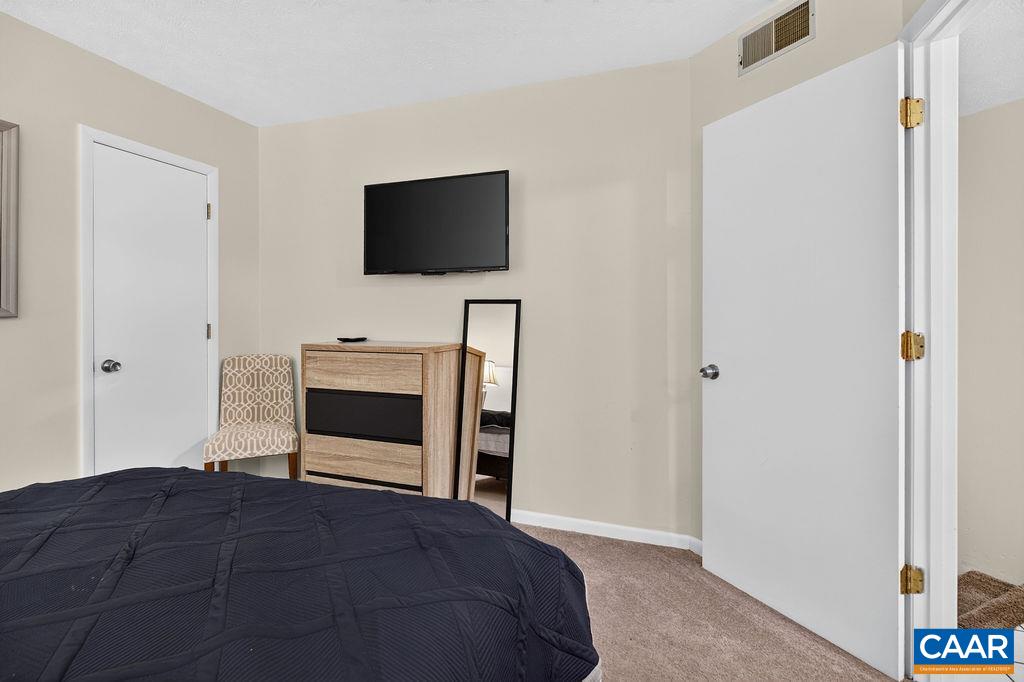 730 LAURELWOOD CONDOS