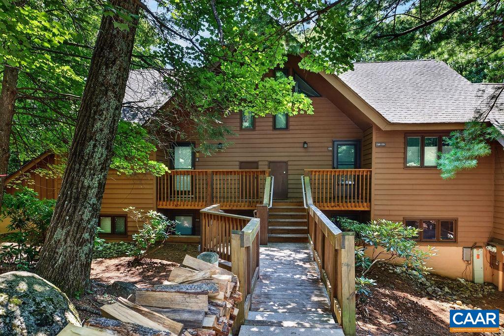 730 LAURELWOOD CONDOS
