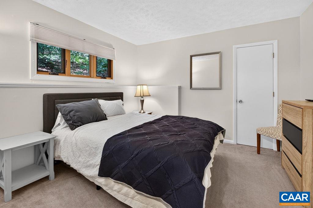 730 LAURELWOOD CONDOS