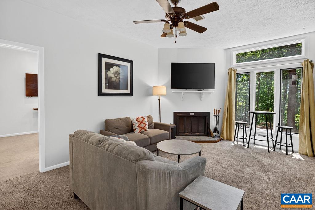 730 LAURELWOOD CONDOS