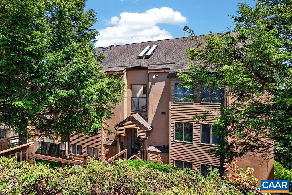 1505 CLIFFS CONDOS