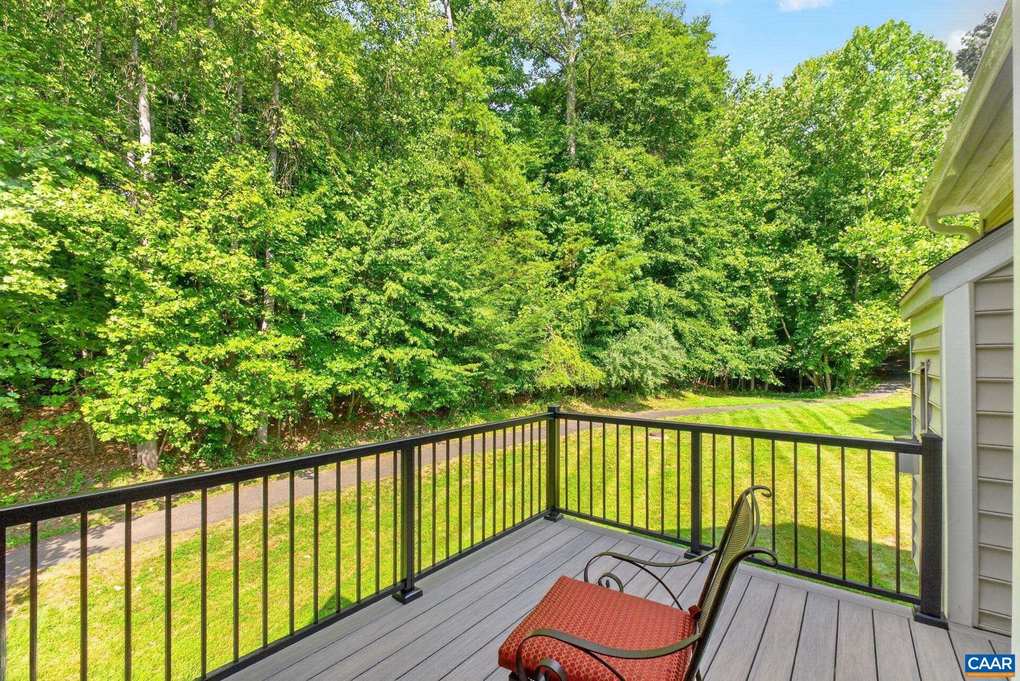 2590 RAVENSCROFT WAY