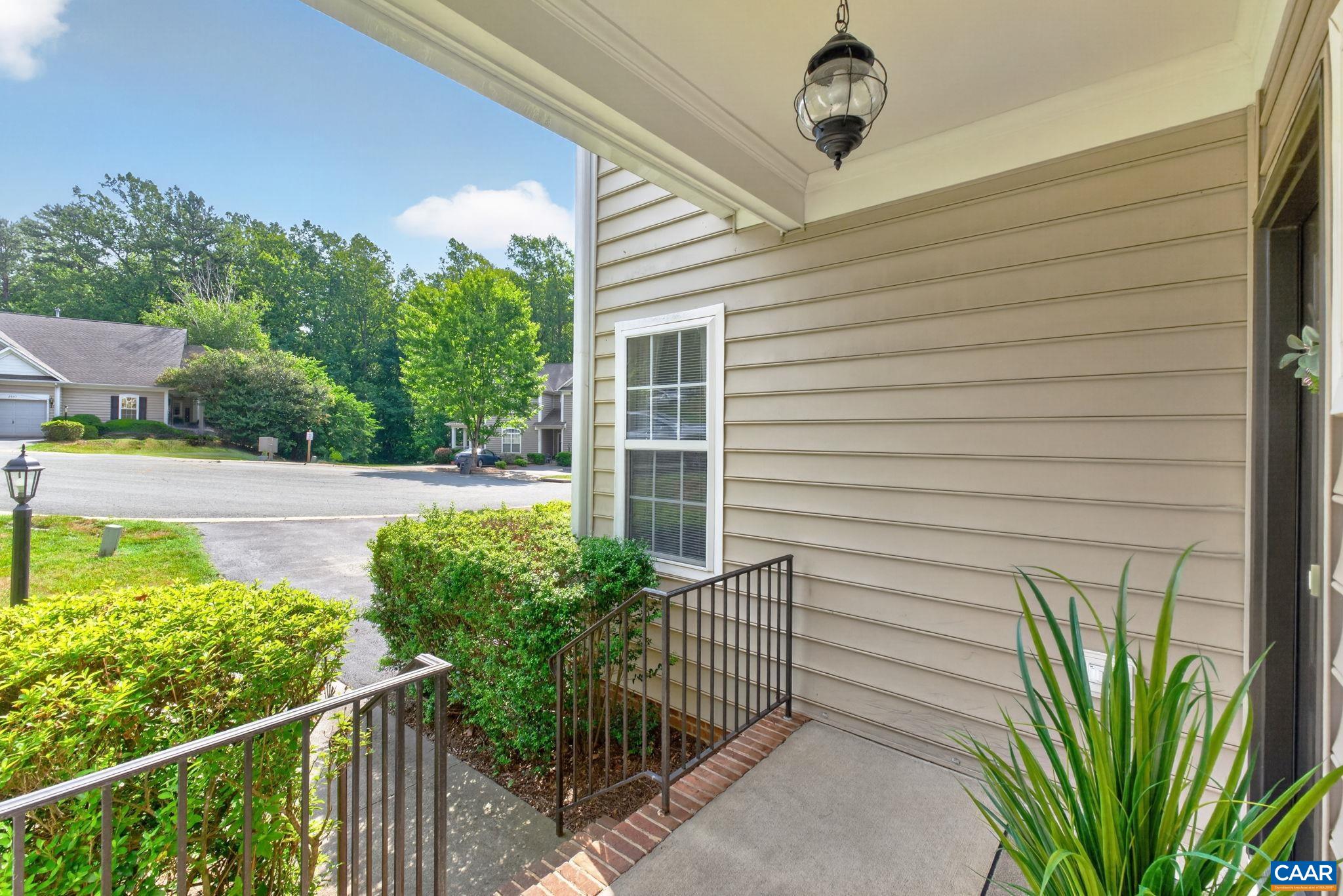 2590 RAVENSCROFT WAY
