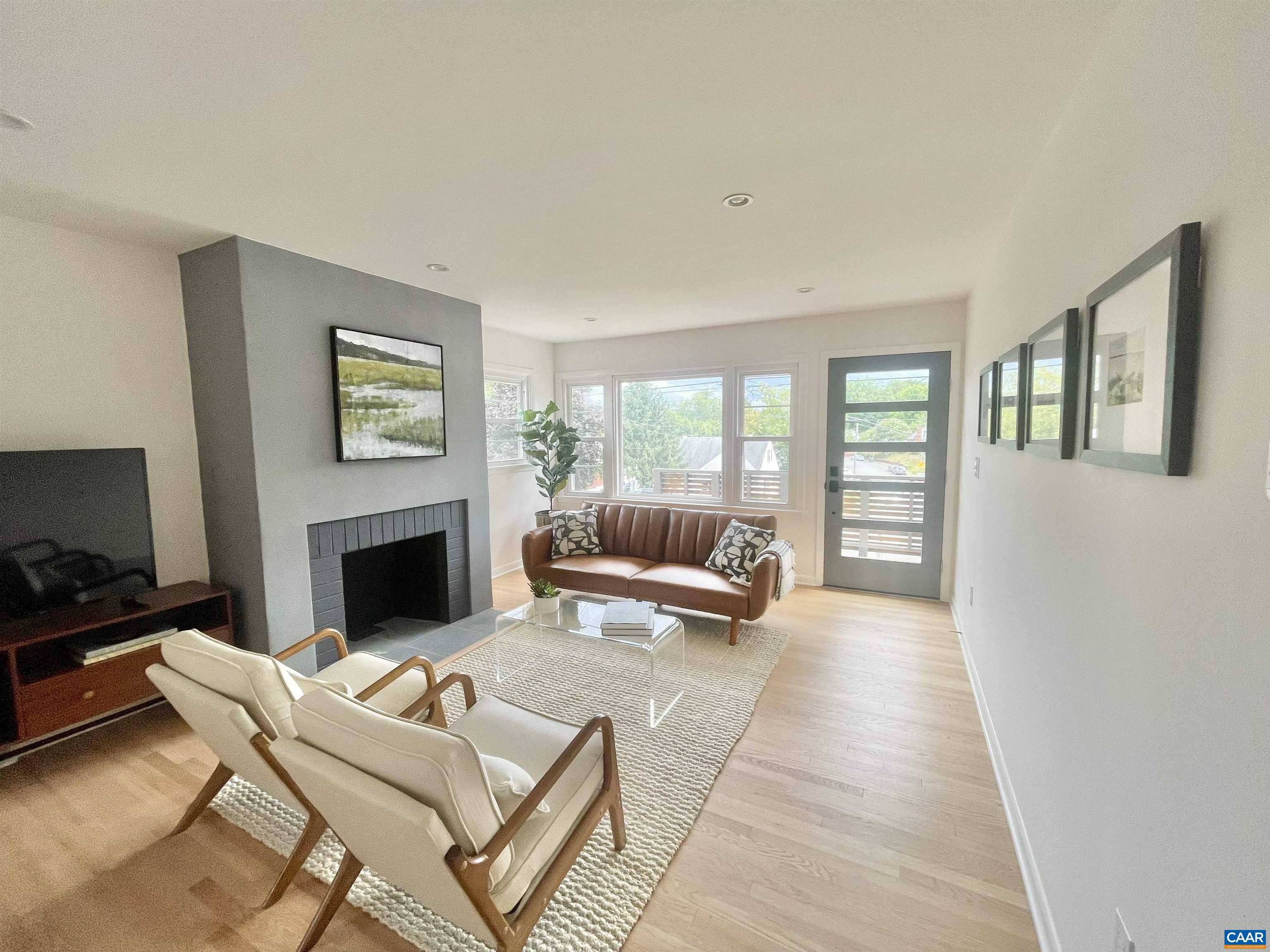 1007 SAINT CLAIR AVE